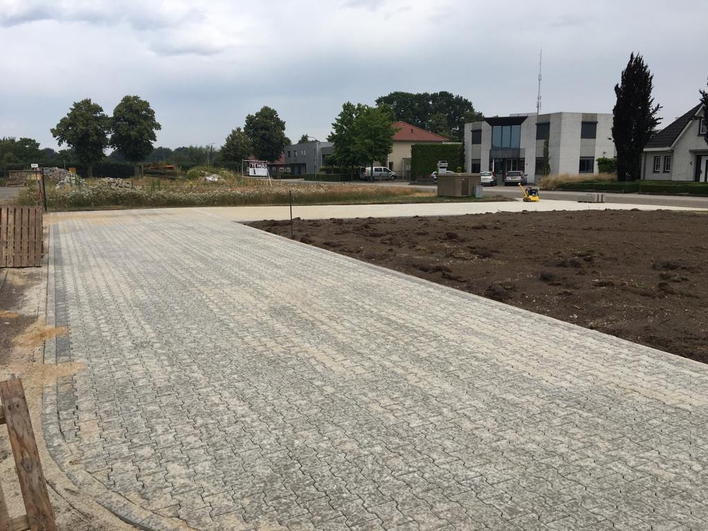 Parkeerplaats klinkeren leudal